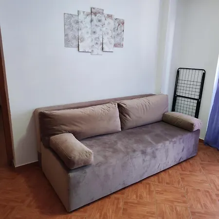 Ivo Apartment *