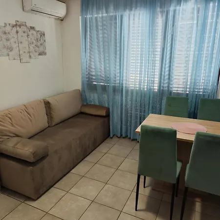 Apartament Ivo *