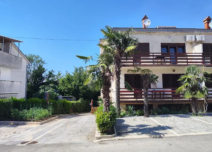 Ivo Apartman Njivice