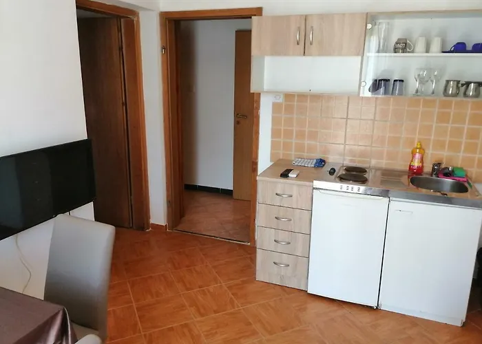 Ivo Apartman Njivice