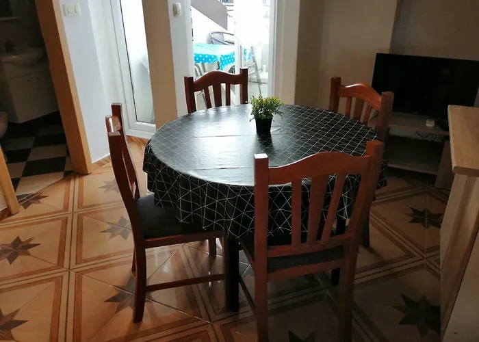 Lägenhet Ivo Njivice